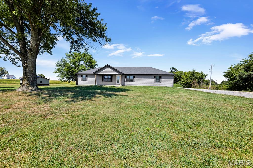 4375 Jj Road Waterloo, IL 62298 - Photo 27 of 40 Gallery Image 27