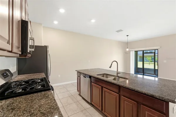 $2,400 | 16948 Storyline Drive, Land O Lakes, FL 34638