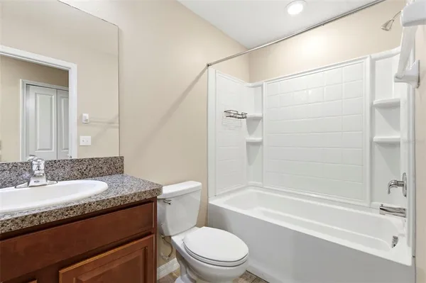 $2,400 | 16948 Storyline Drive, Land O Lakes, FL 34638