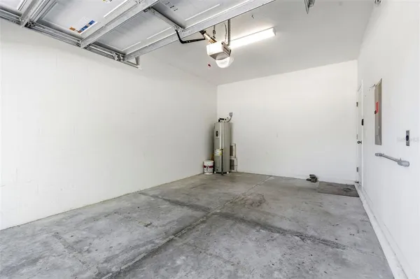 $2,400 | 16948 Storyline Drive, Land O Lakes, FL 34638