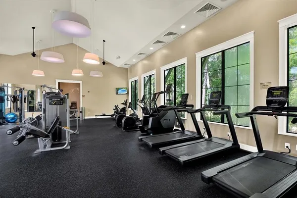 $2,400 | 16948 Storyline Drive, Land O Lakes, FL 34638