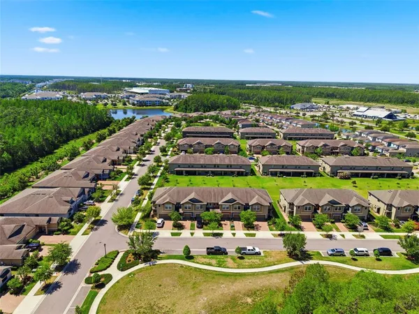 $2,400 | 16948 Storyline Drive, Land O Lakes, FL 34638