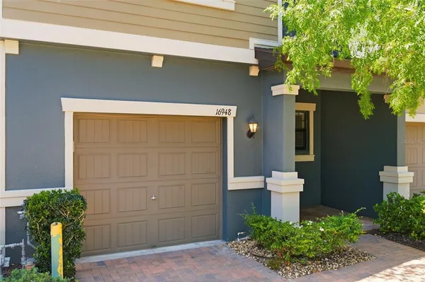 $2,400 | 16948 Storyline Drive, Land O Lakes, FL 34638