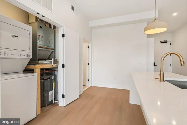 $1,856 | 20-30 West Allens Lane, Unit 318, Philadelphia, PA 19119