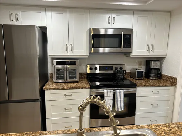 $7,500 | 4431 Northeast 28th Avenue, Lighthouse Point, FL 33064