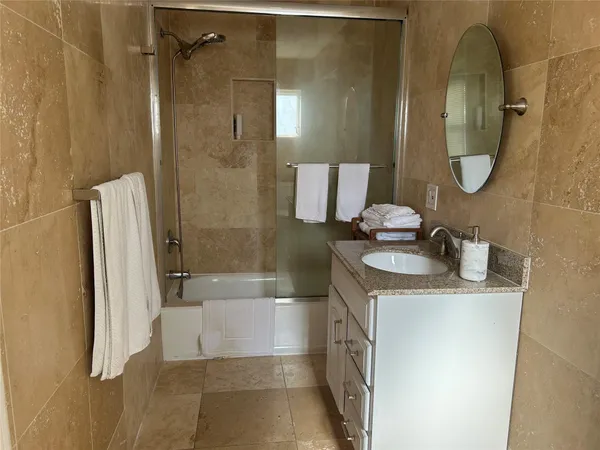 $7,500 | 4431 Northeast 28th Avenue, Lighthouse Point, FL 33064