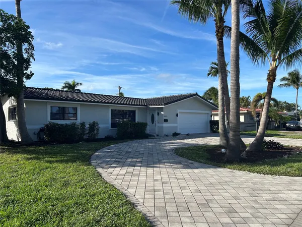 $7,500 | 4431 Northeast 28th Avenue, Lighthouse Point, FL 33064