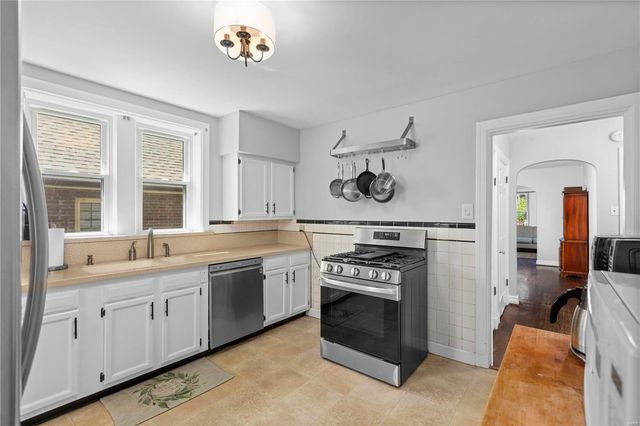 $310,000 | 7560 West Bruno Avenue, St. Louis, MO 63117