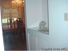 162 Wisteria Drive Springfield, IL 62711 - Photo 4 of 12