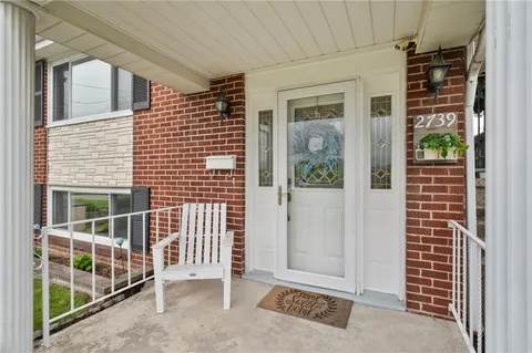$265,000 | 2739 Iowa Drive, New Kensington, PA 15068