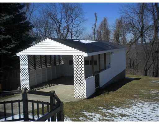 1104 Ridgeway Avenue Aliquippa, PA 15001 - Photo 14 of 14 Parking Lot/Garage.