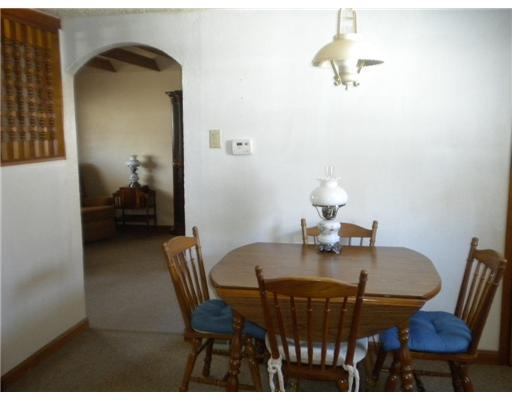 1104 Ridgeway Avenue Aliquippa, PA 15001 - Photo 4 of 14 Dining Room.