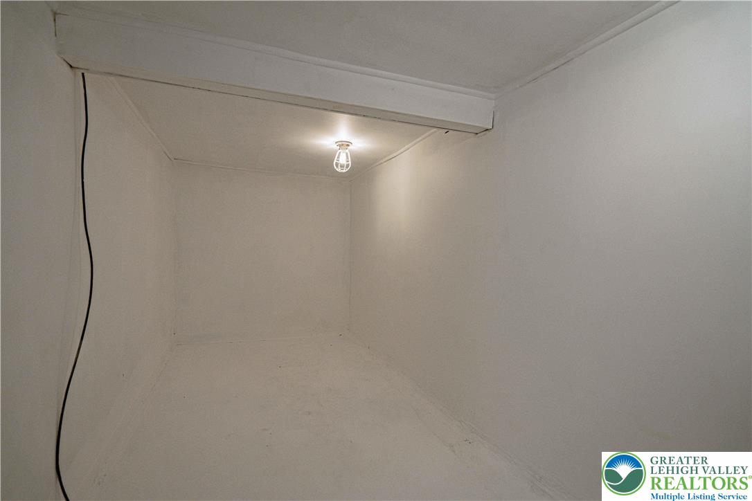 3082 Pricetown Road Temple, PA 19560 - Photo 36 of 56