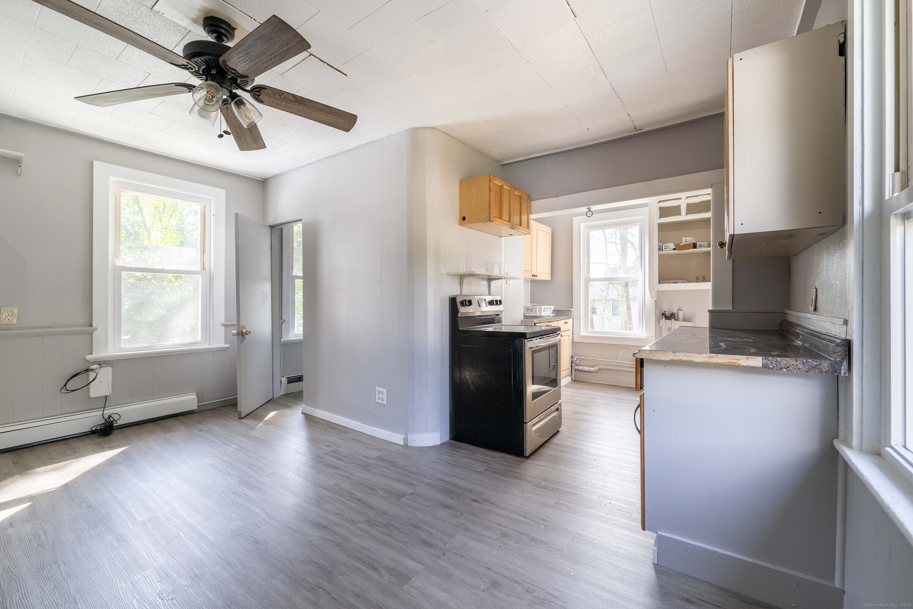 324 Norwich Avenue, Unit B Norwich, CT 06380 - Photo 3 of 21