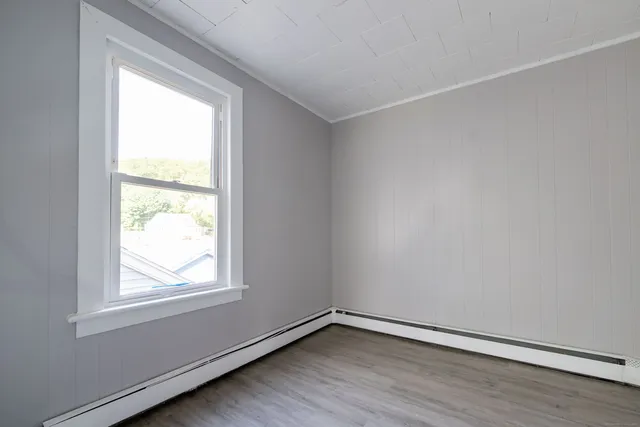 $2,600 | 324 Norwich Avenue, Unit B, Norwich, CT 06380