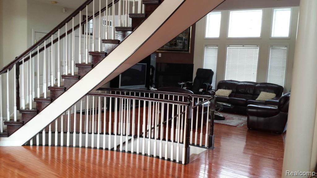 21952 Zeeshan Road Riverview, MI 48193 - Photo 11 of 15 20131227_150039.jpg