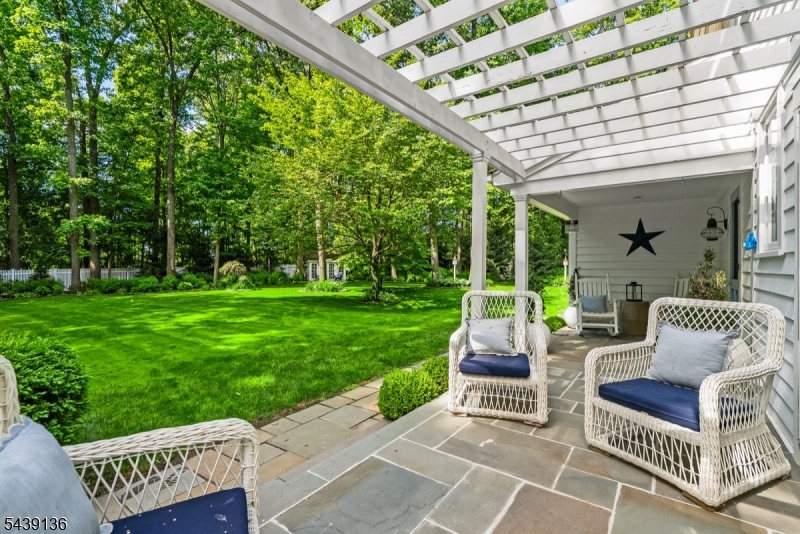 11 Red Oak Row Chester, NJ 07930 - Photo 39 of 50