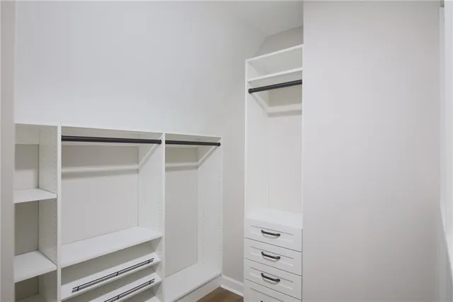 $699,900 | 5702 Brynwood Circle, Acworth, GA 30101