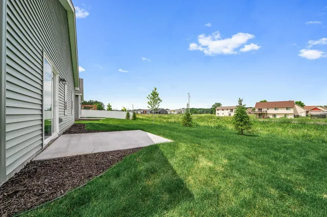 $415,900 | 25840 Emerson Drive, Wyoming, MN 55092