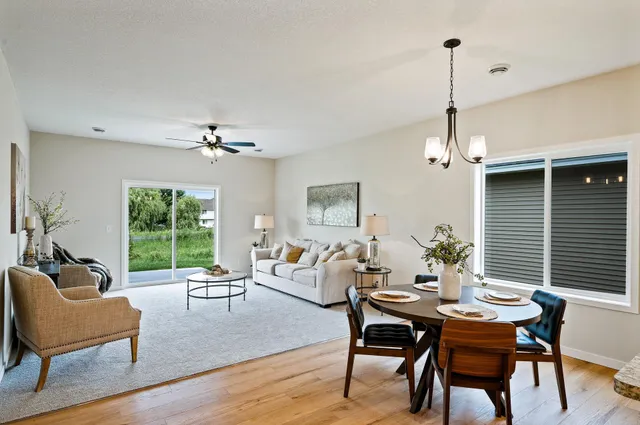 $415,900 | 25840 Emerson Drive, Wyoming, MN 55092