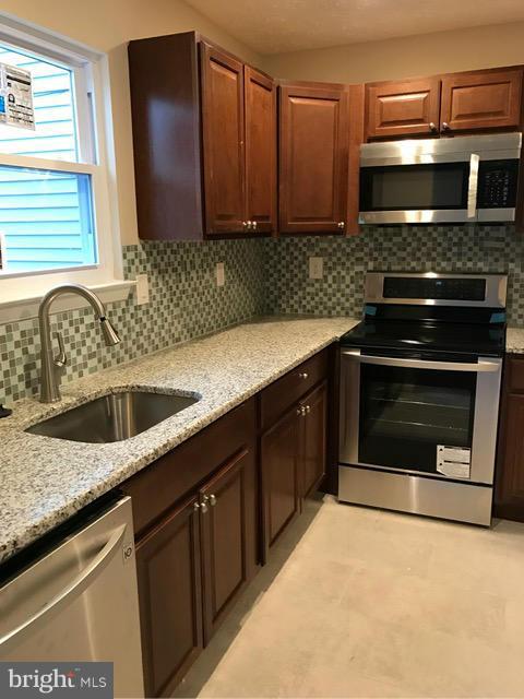 56 Riverside Run Drive Indian Head, MD 20640 - Photo 11 of 21 Kitchen