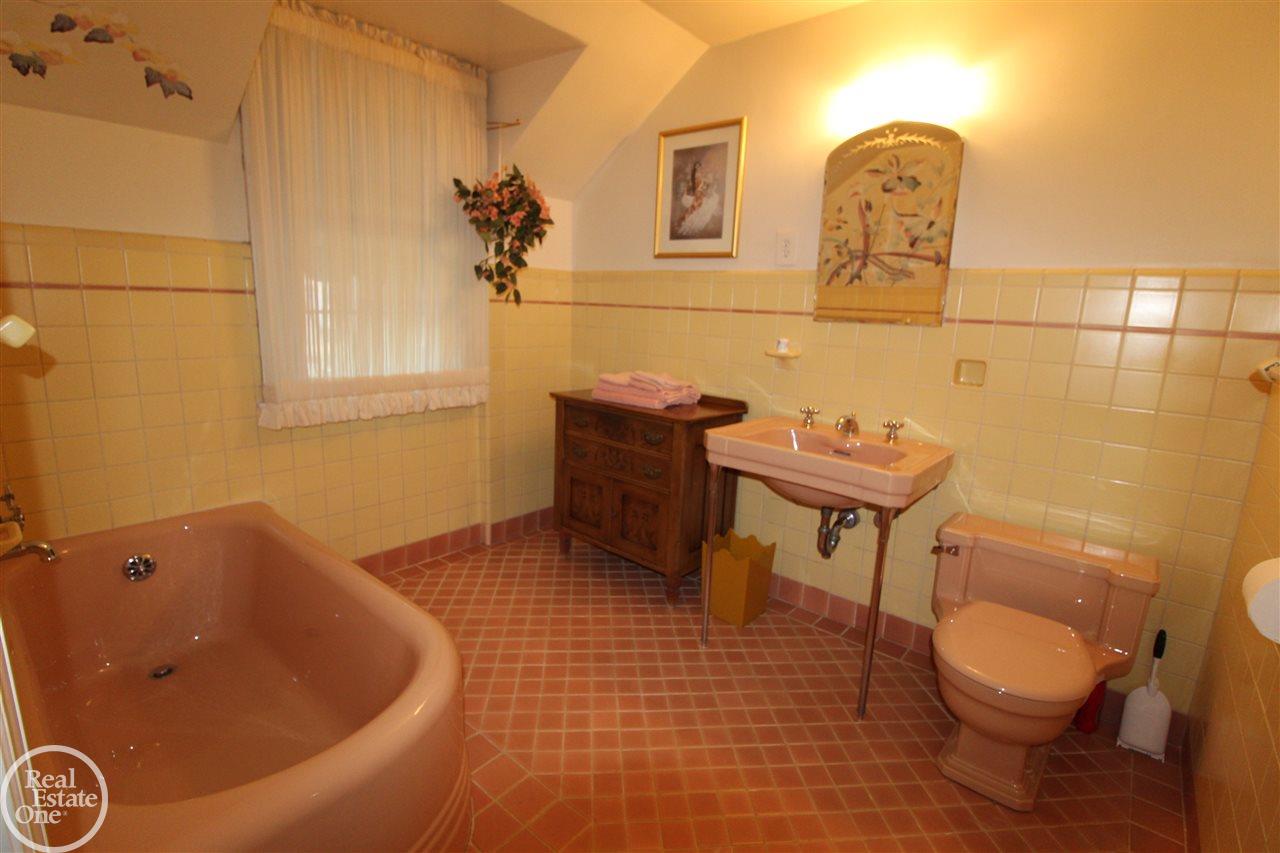 705 Trombley Road Grosse Pointe Park, MI 48230 - Photo 27 of 54