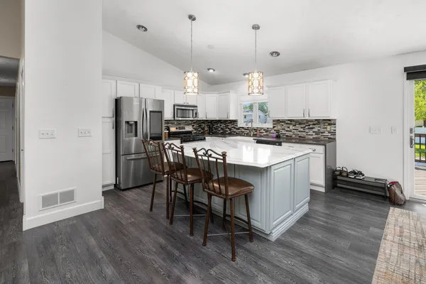 $315,000 | 2914 44th Street, Rock Island, IL 61201