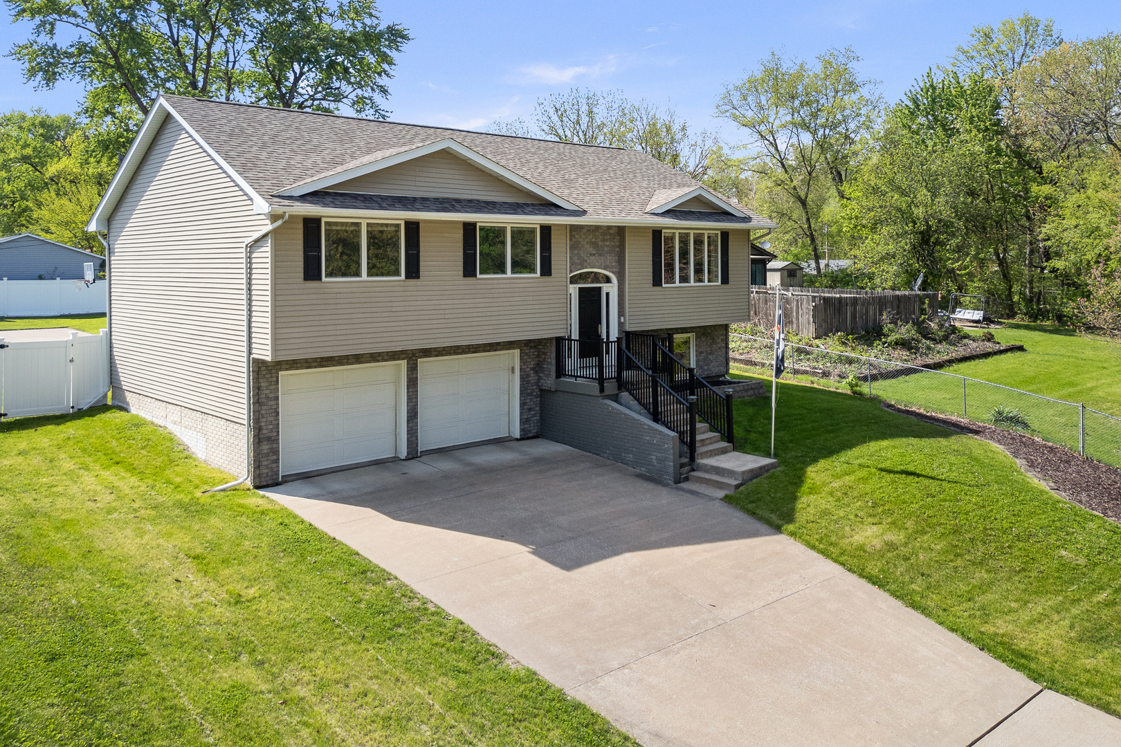 2914 44th Street Rock Island, IL 61201 - Photo 3 of 43