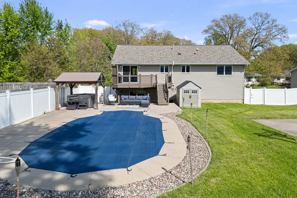 $315,000 | 2914 44th Street, Rock Island, IL 61201