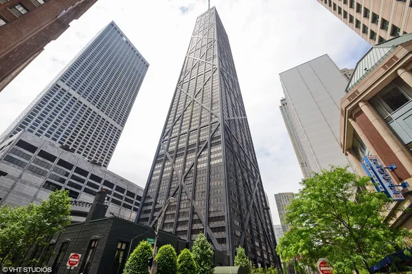 $2,450 | 175 East Delaware Place, Unit 8305, Chicago, IL 60611