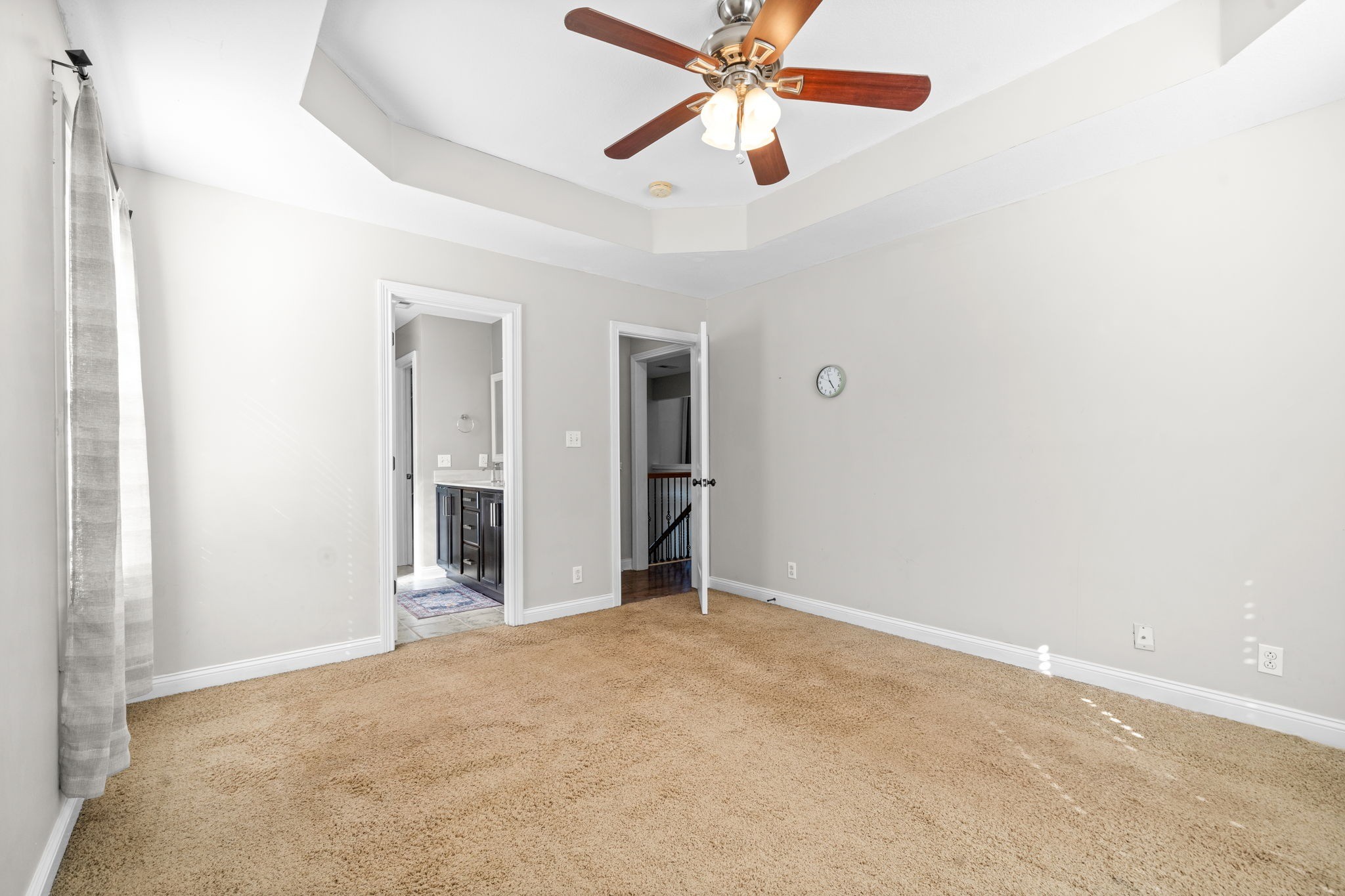 1148 York Meadows Road Clarksville, TN 37042 - Photo 18 of 35 an empty room with closet and a chandelier fan