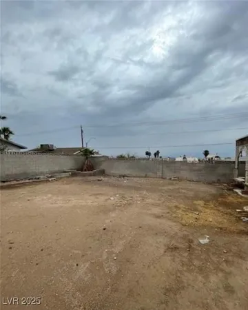 $429,900 | 6733 East Carey Avenue, Las Vegas, NV 89156