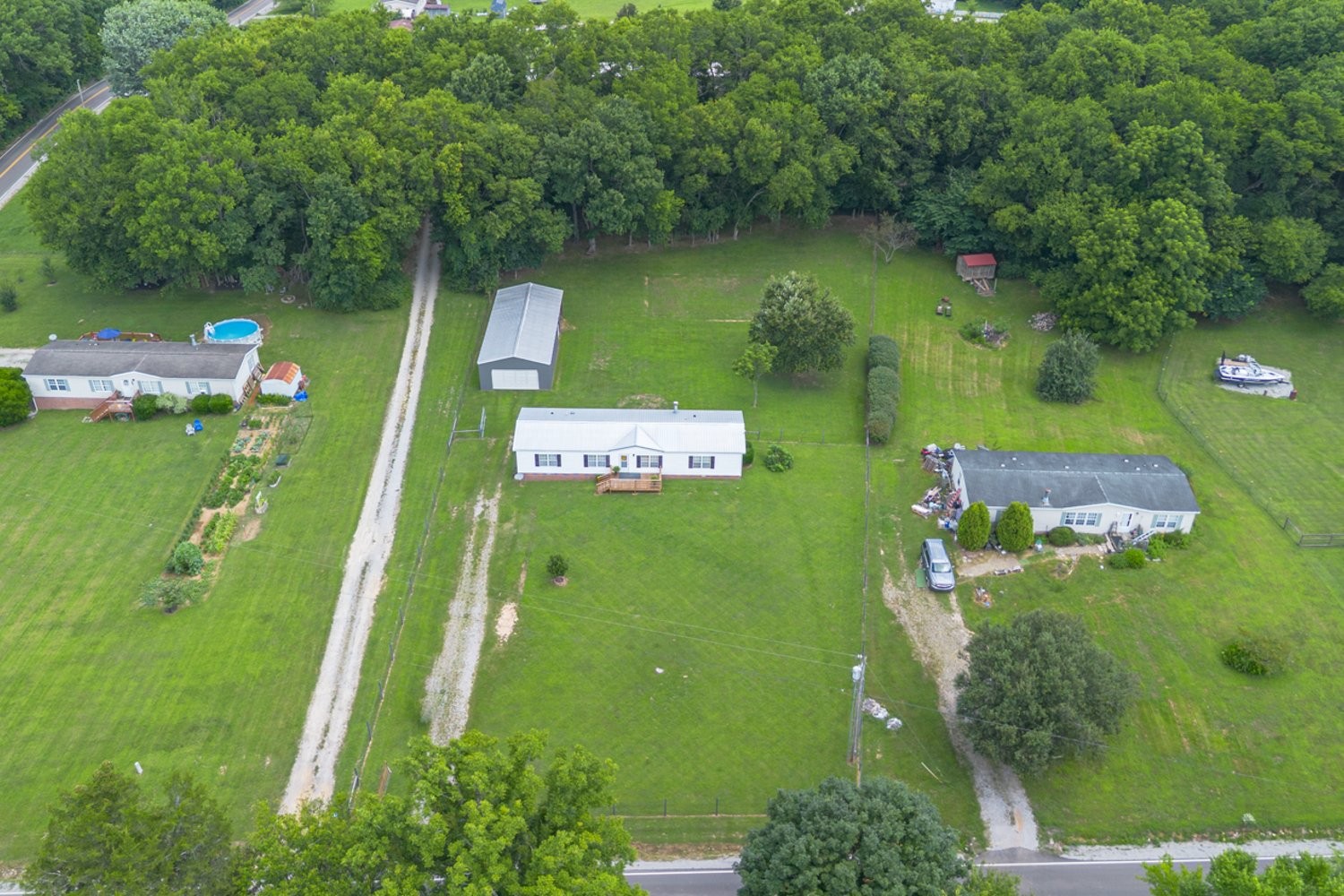 1720 John Sharp Road Spring Hill, TN 37174 - Photo 4 of 40 Gallery Image 4