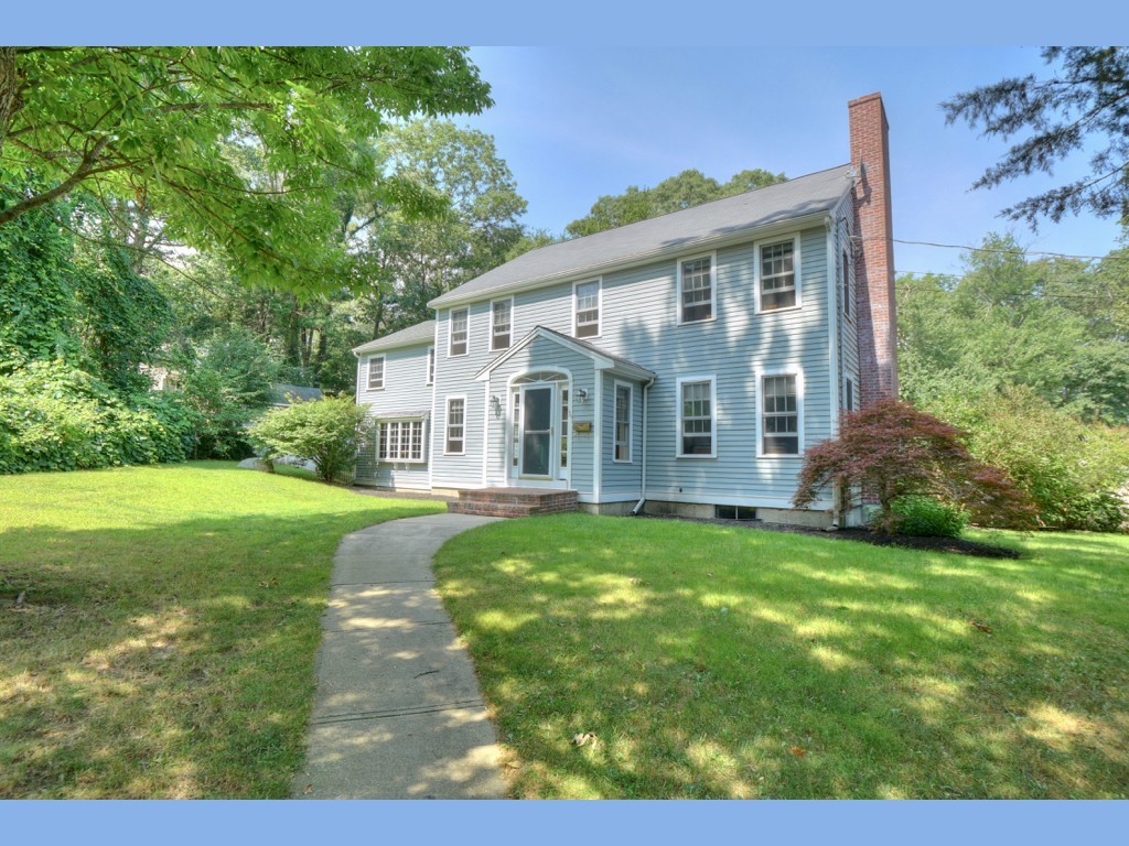 34 Hatchet Rock Road Scituate, MA 02066 - Photo 3 of 29 Gallery Image 3