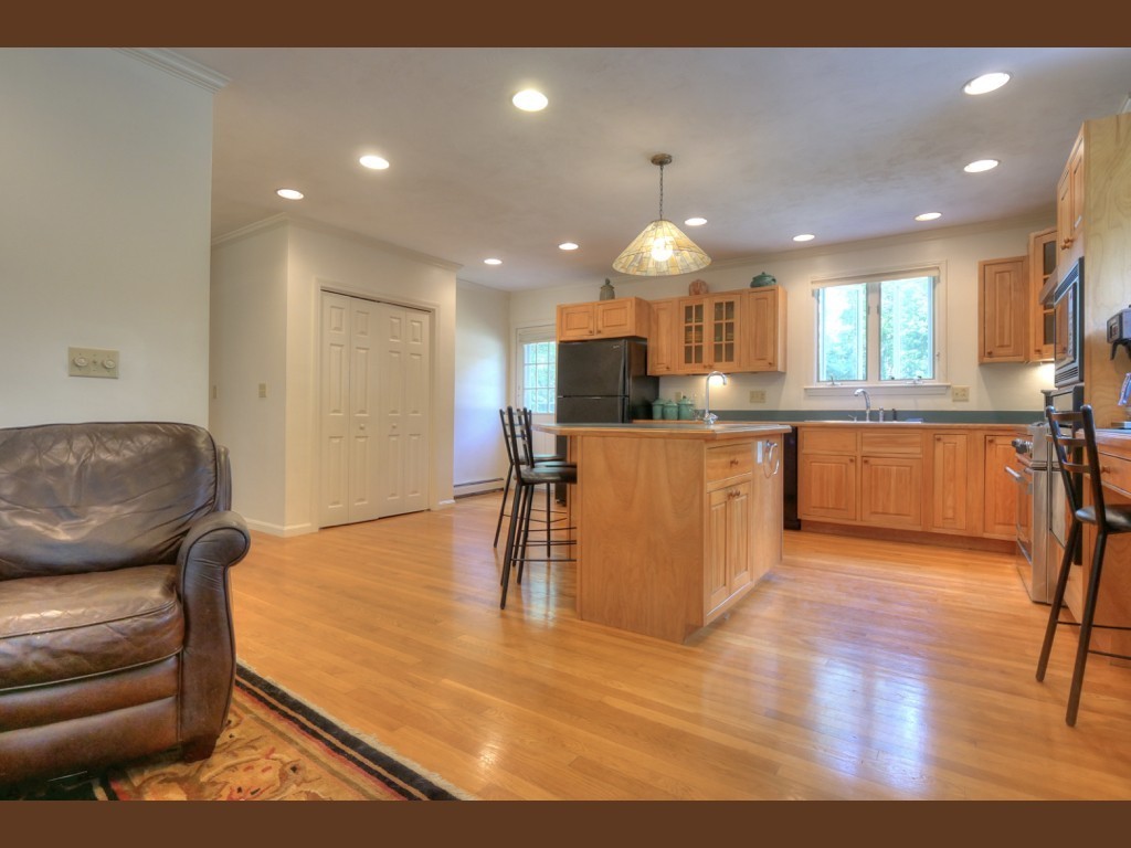34 Hatchet Rock Road Scituate, MA 02066 - Photo 9 of 29 Gallery Image 9