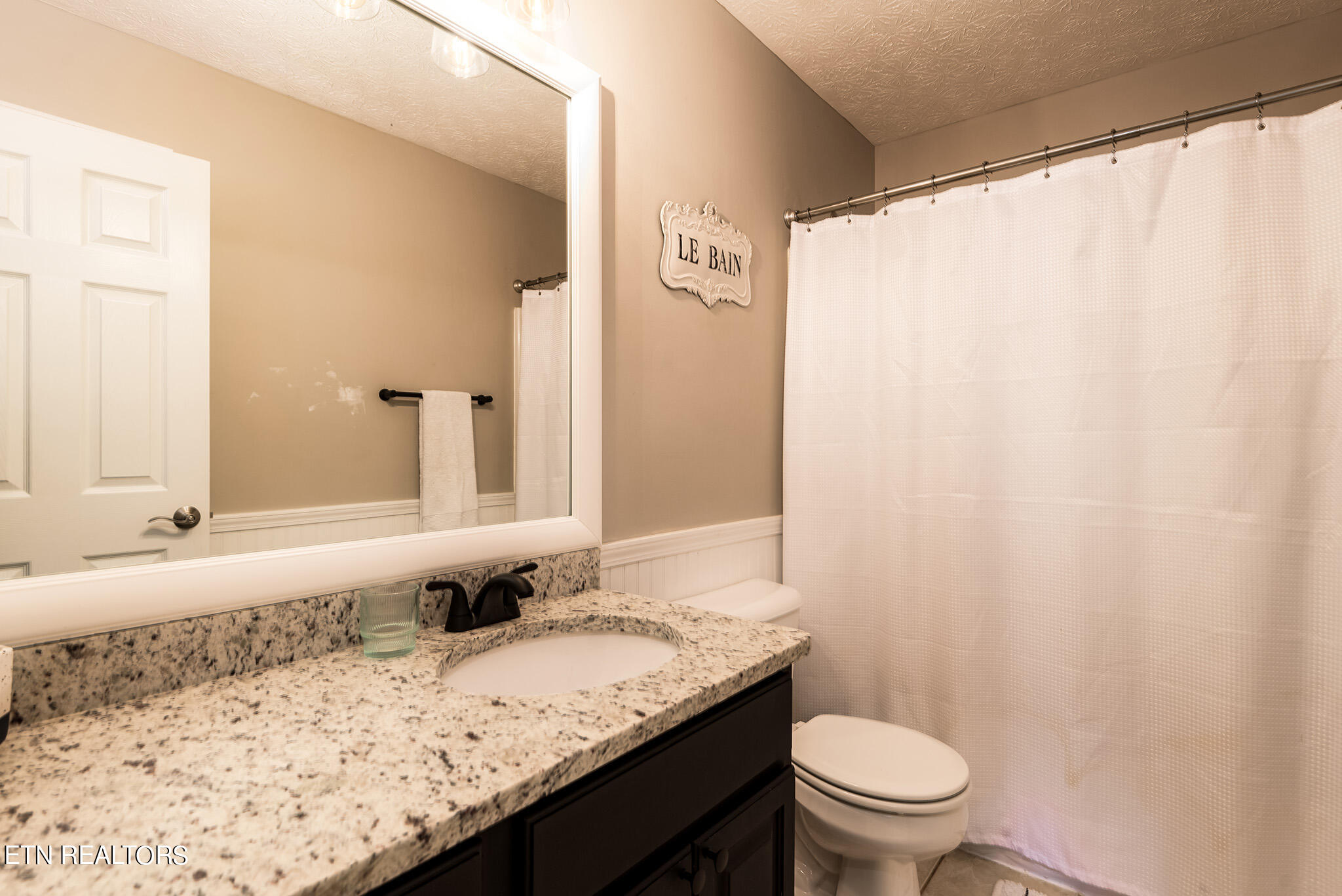 8918 Maple Ridge Lane Knoxville, TN 37923 - Photo 24 of 32 8918_Maple_Ridge_124