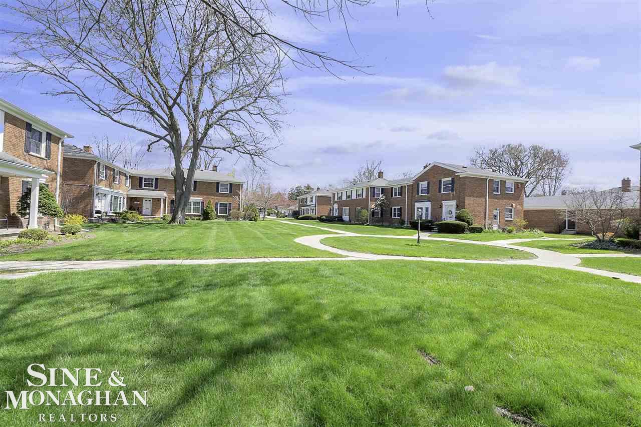 636 Cadieux Road Grosse Pointe, MI 48230 - Photo 23 of 29 50072928-22.JPG