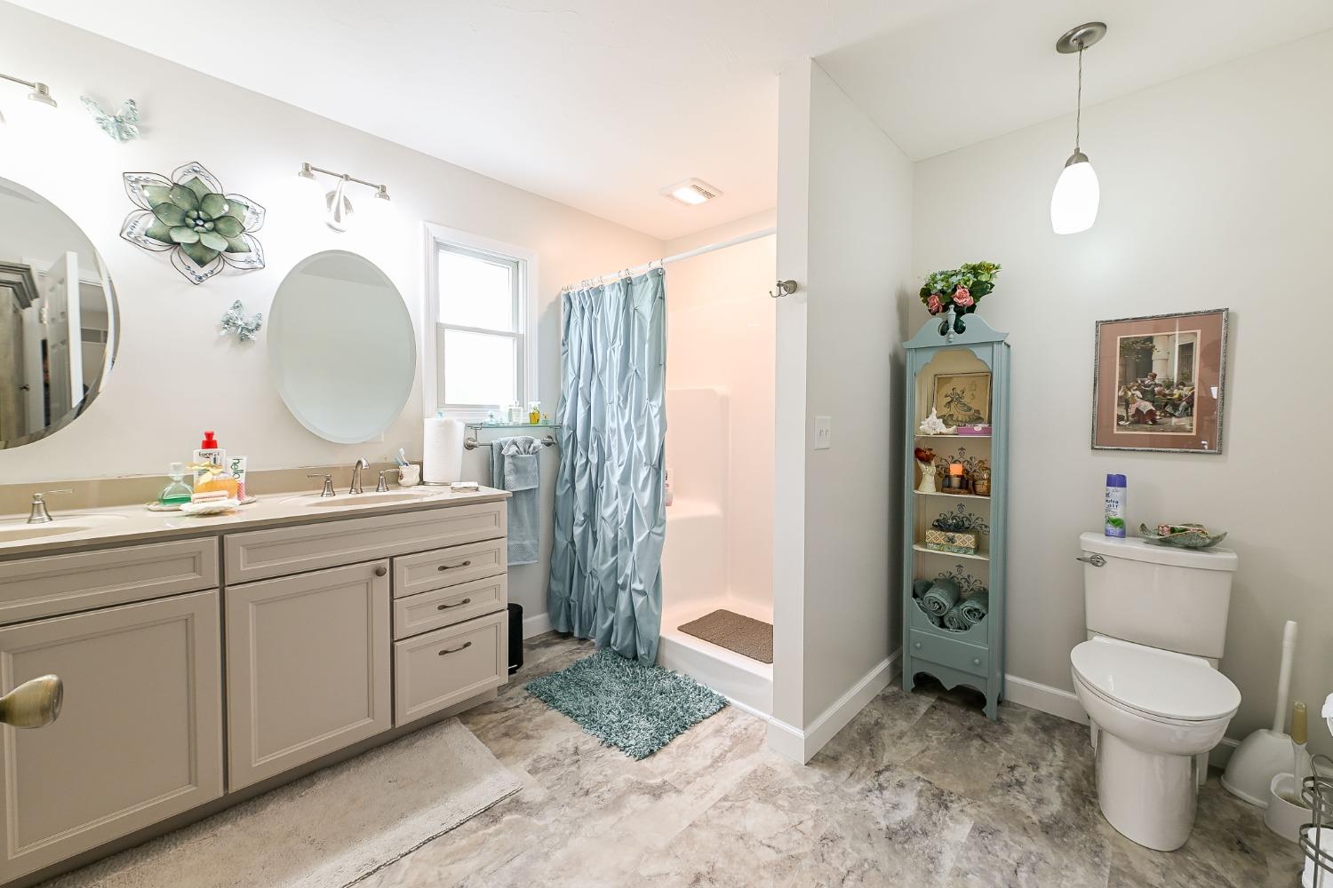 10835 Hoffman Road Aurora, IN 47001 - Photo 11 of 34 Gallery Image 11