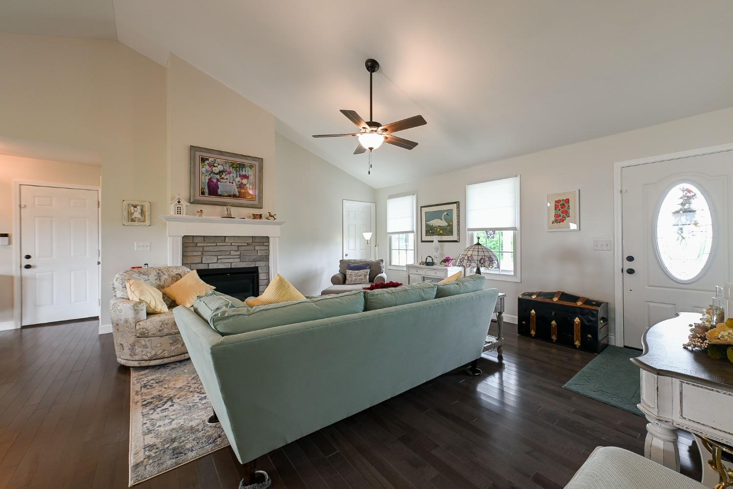 10835 Hoffman Road Aurora, IN 47001 - Photo 4 of 34 Gallery Image 4