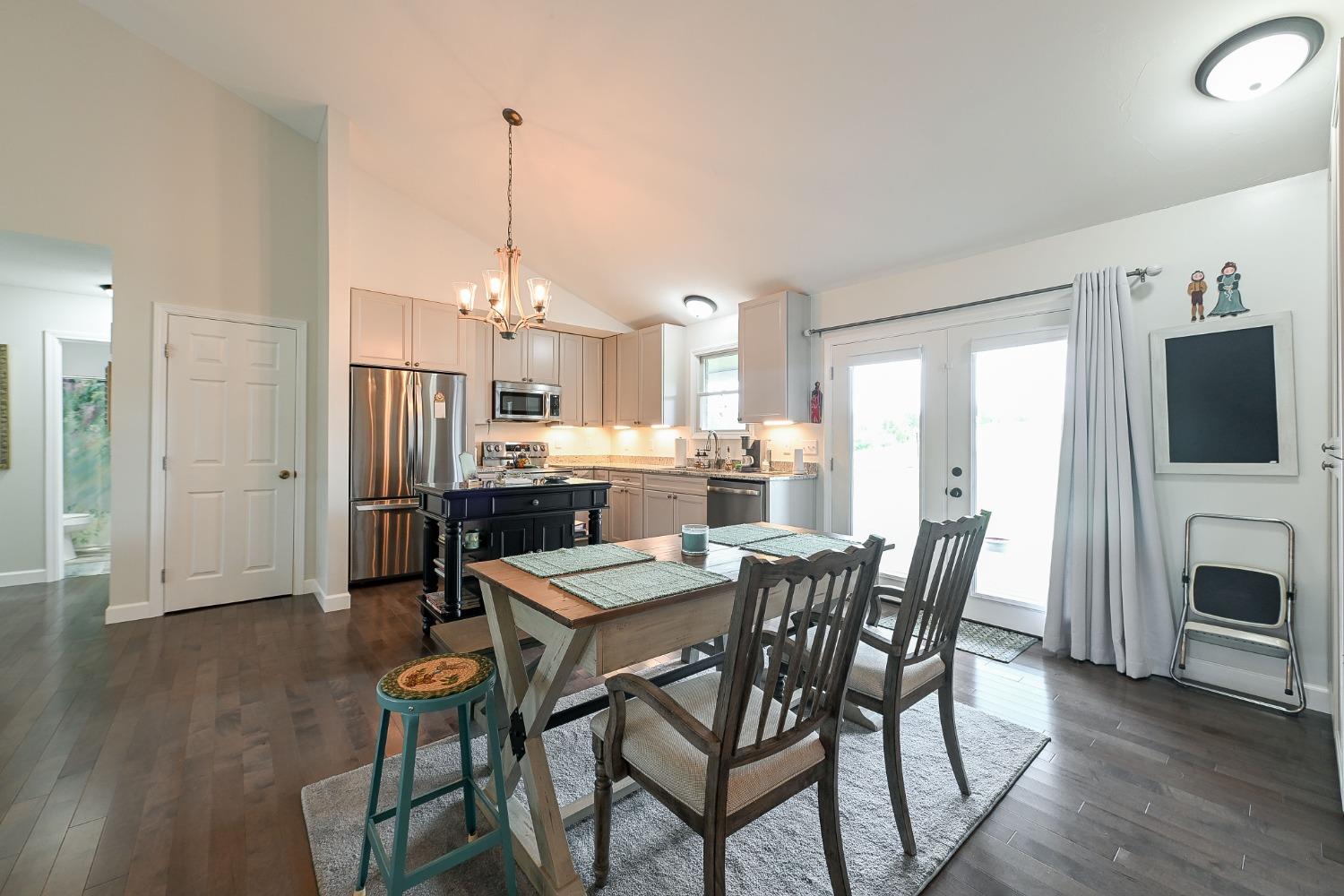 10835 Hoffman Road Aurora, IN 47001 - Photo 5 of 34 Gallery Image 5