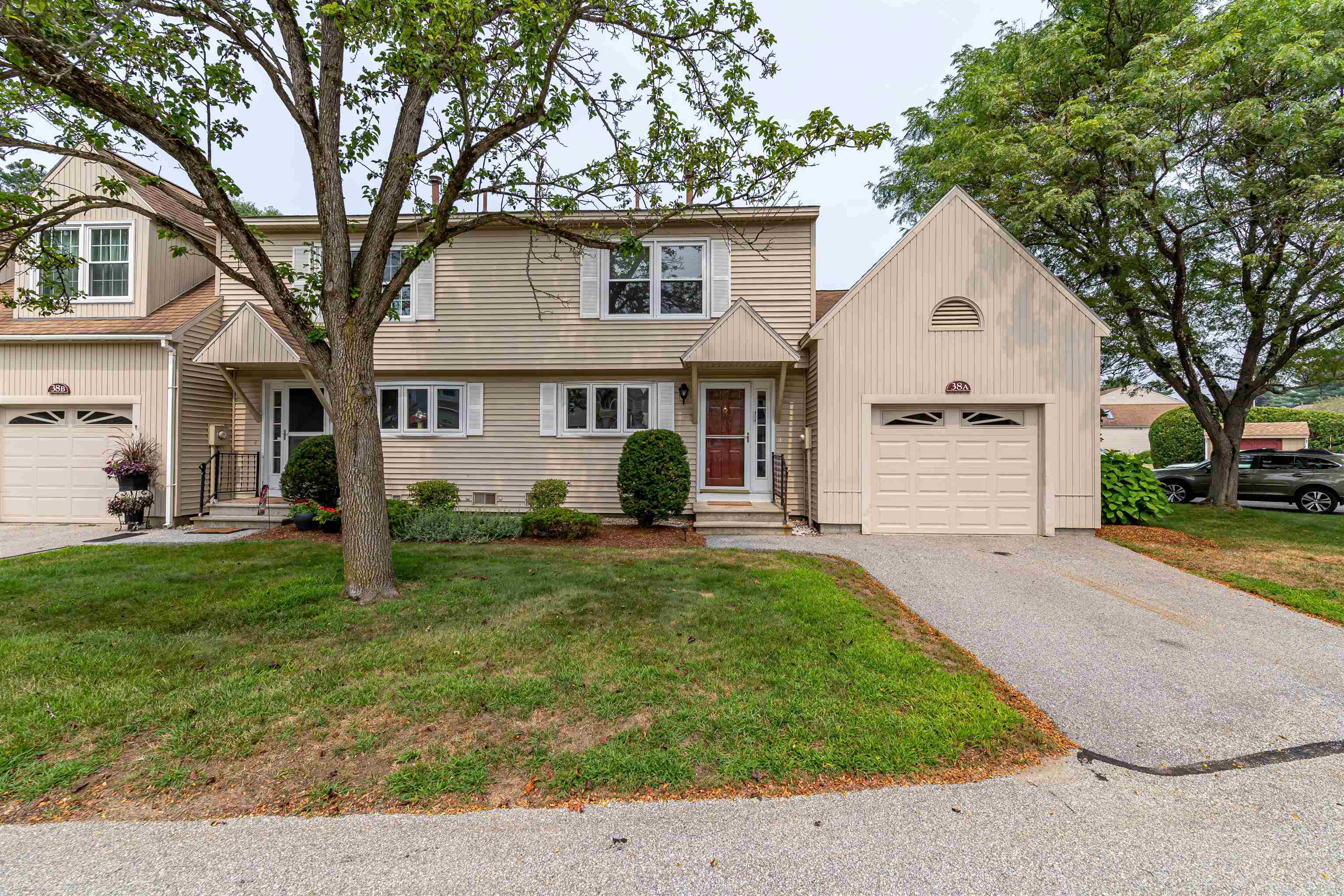 38 Stonehouse Lane, Unit A Keene, NH 03431 - Photo 4 of 44