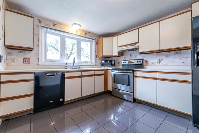 $334,900 | 38 Stonehouse Lane, Unit A, Keene, NH 03431