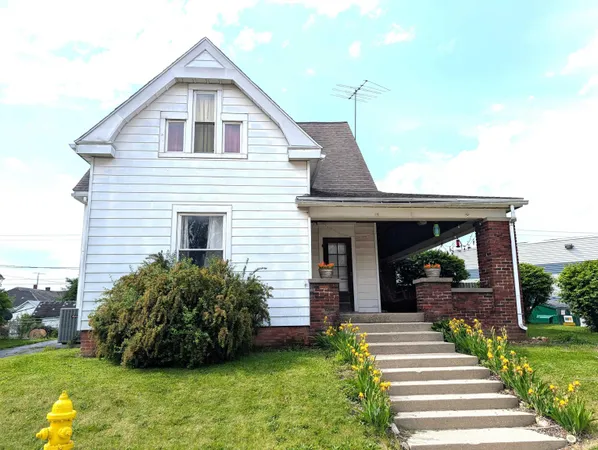 $305,000 | 15 East Main Street, Rossville, IN 46065