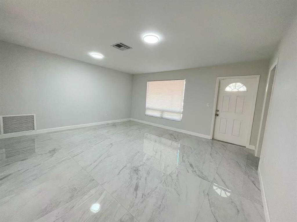 7750 Atlanta Street Hollywood, FL 33024 - Photo 2 of 12
