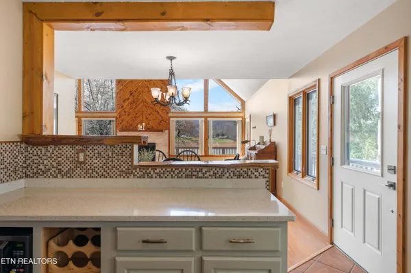 $949,900 | 345 Old Leadmine Bend Road, Sharps Chapel, TN 37866