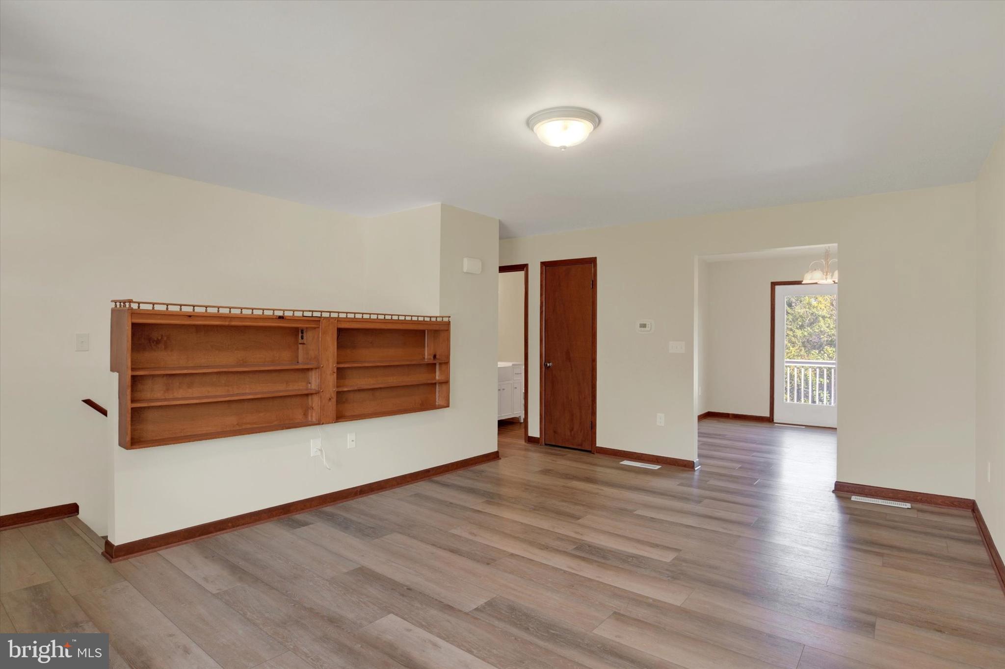 320 Regent Road Harrisburg, PA 17112 - Photo 5 of 30 Gallery Image 5