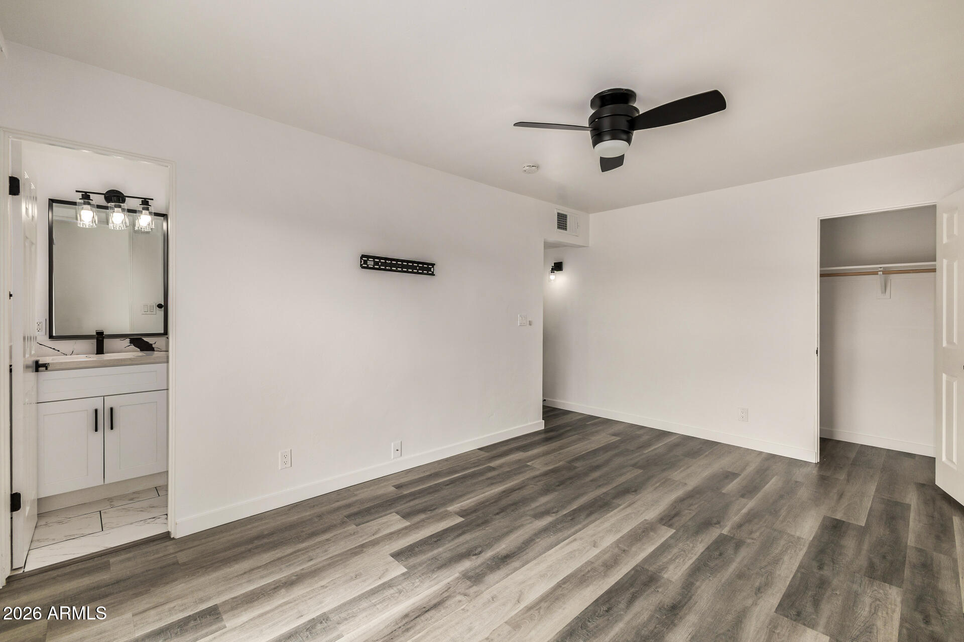 533 West 18th Street Tempe, AZ 85281 - Photo 24 of 52 a view of empty room with wooden floor
