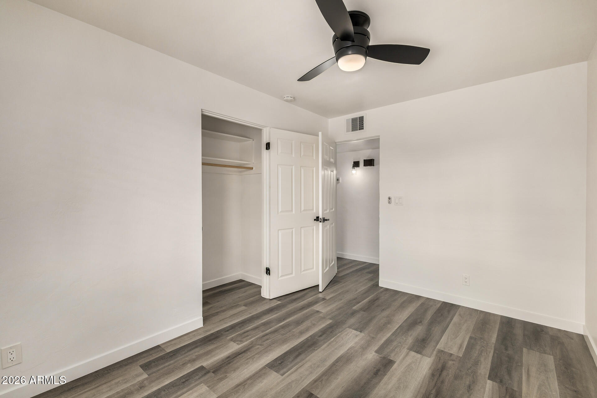 533 West 18th Street Tempe, AZ 85281 - Photo 28 of 52 a view of an empty room