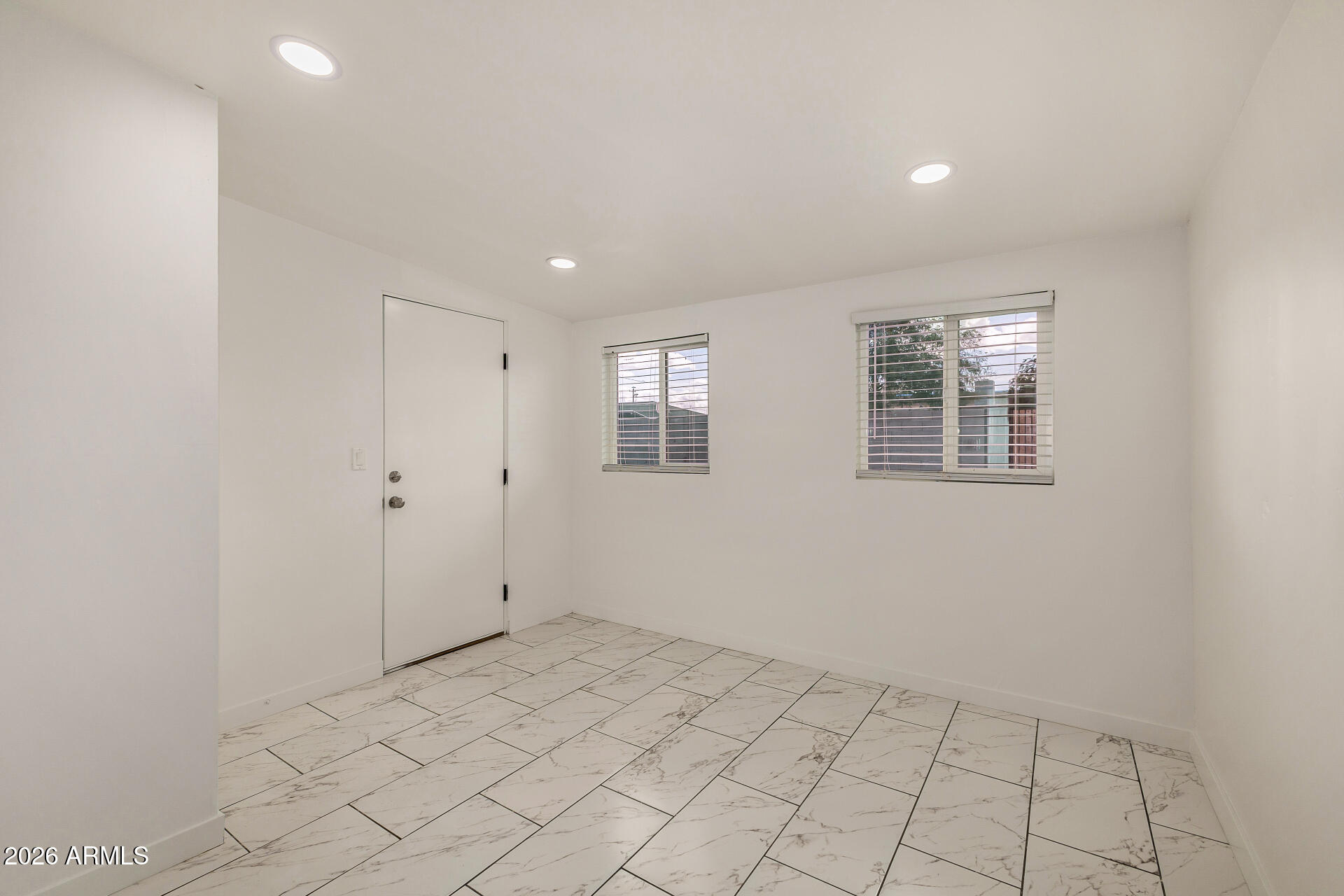 533 West 18th Street Tempe, AZ 85281 - Photo 35 of 52 a view of an empty room with window