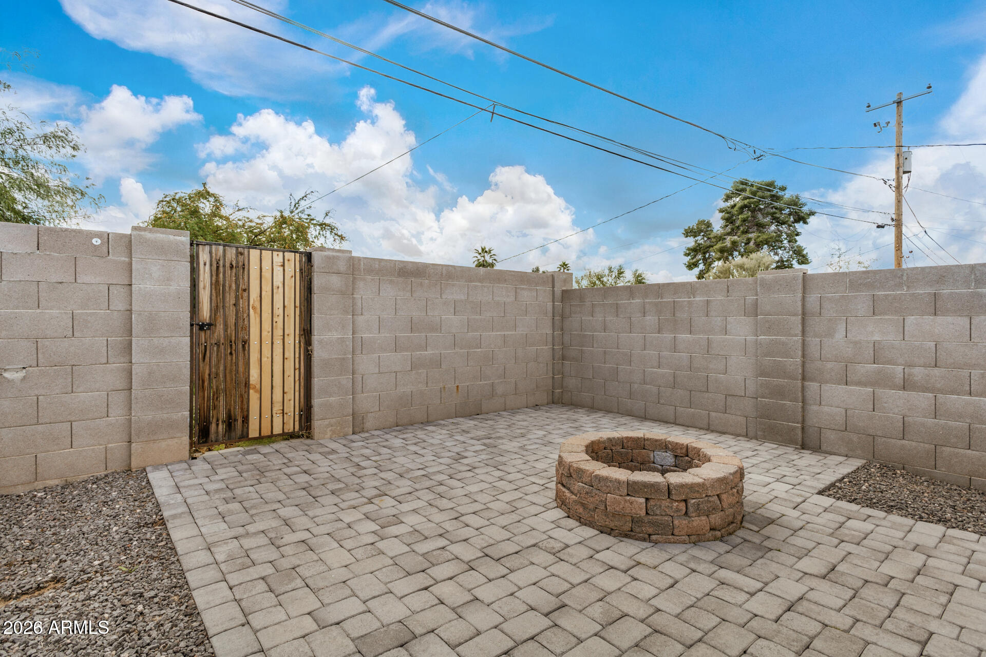 533 West 18th Street Tempe, AZ 85281 - Photo 42 of 52 a view of a outdoor space
